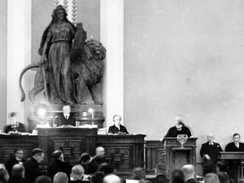 Lisää tietoa Demokratian polku -lyhytelokuvakokonaisuudesta.