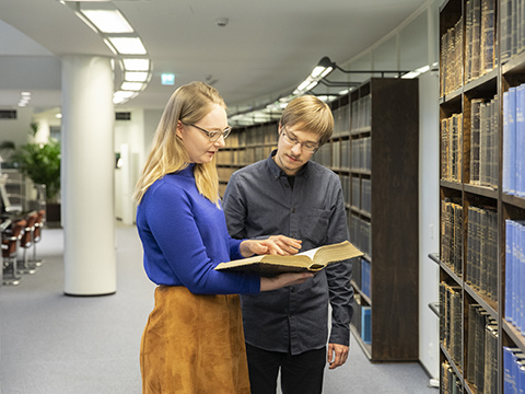 Lisää tietoa kirjastosta.