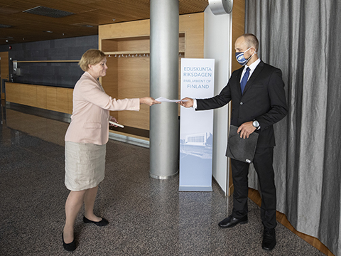 Lue lisää lainvalmistelusta.