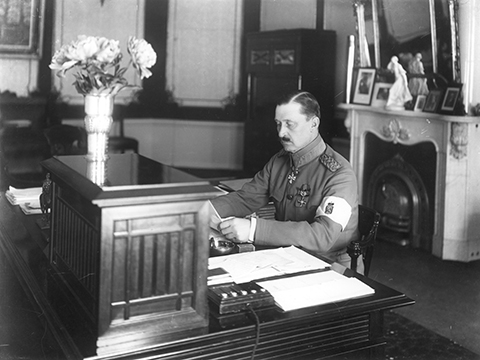 Lisää tietoa Aunuksen retkestä ja Pietarista.